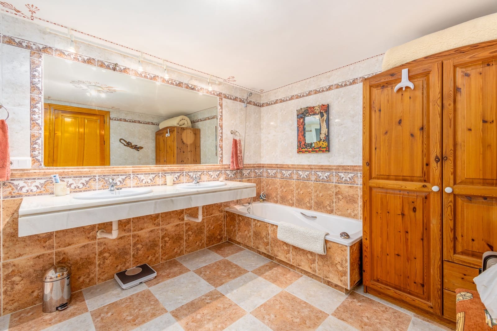 4 chambre Villa/Maison à vendre à Coin avec garage - 645 000 € (Ref: 9873592)