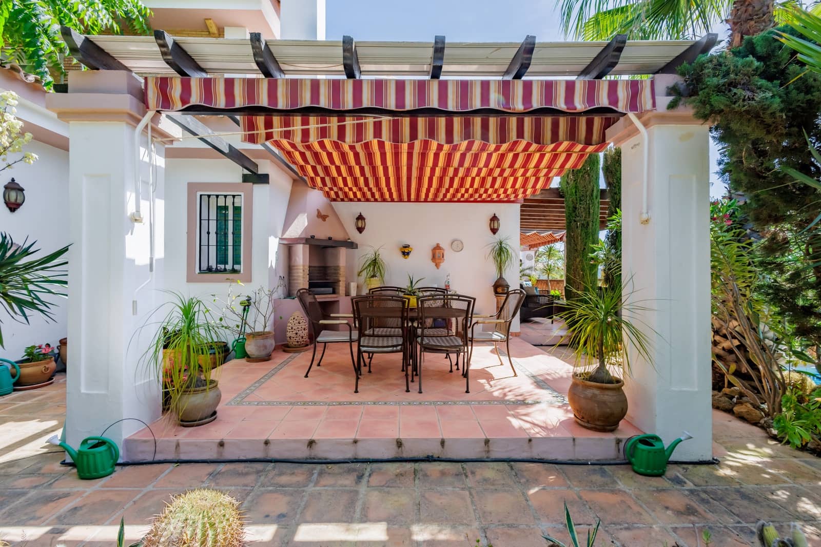 4 chambre Villa/Maison à vendre à Coin avec garage - 645 000 € (Ref: 9873592)