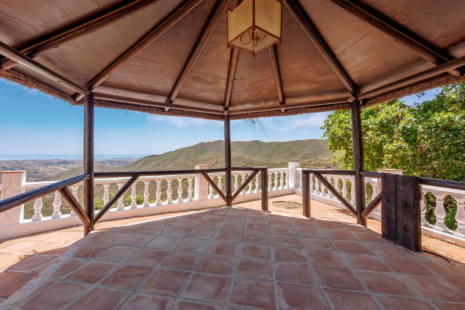 6 bedroom Villa for sale in Coin with garage - € 1,195,000 (Ref: 9873593)