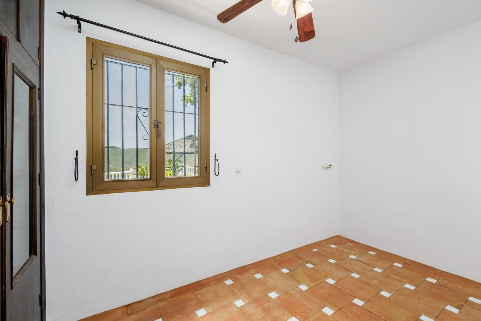 6 bedroom Villa for sale in Coin with garage - € 1,195,000 (Ref: 9873593)