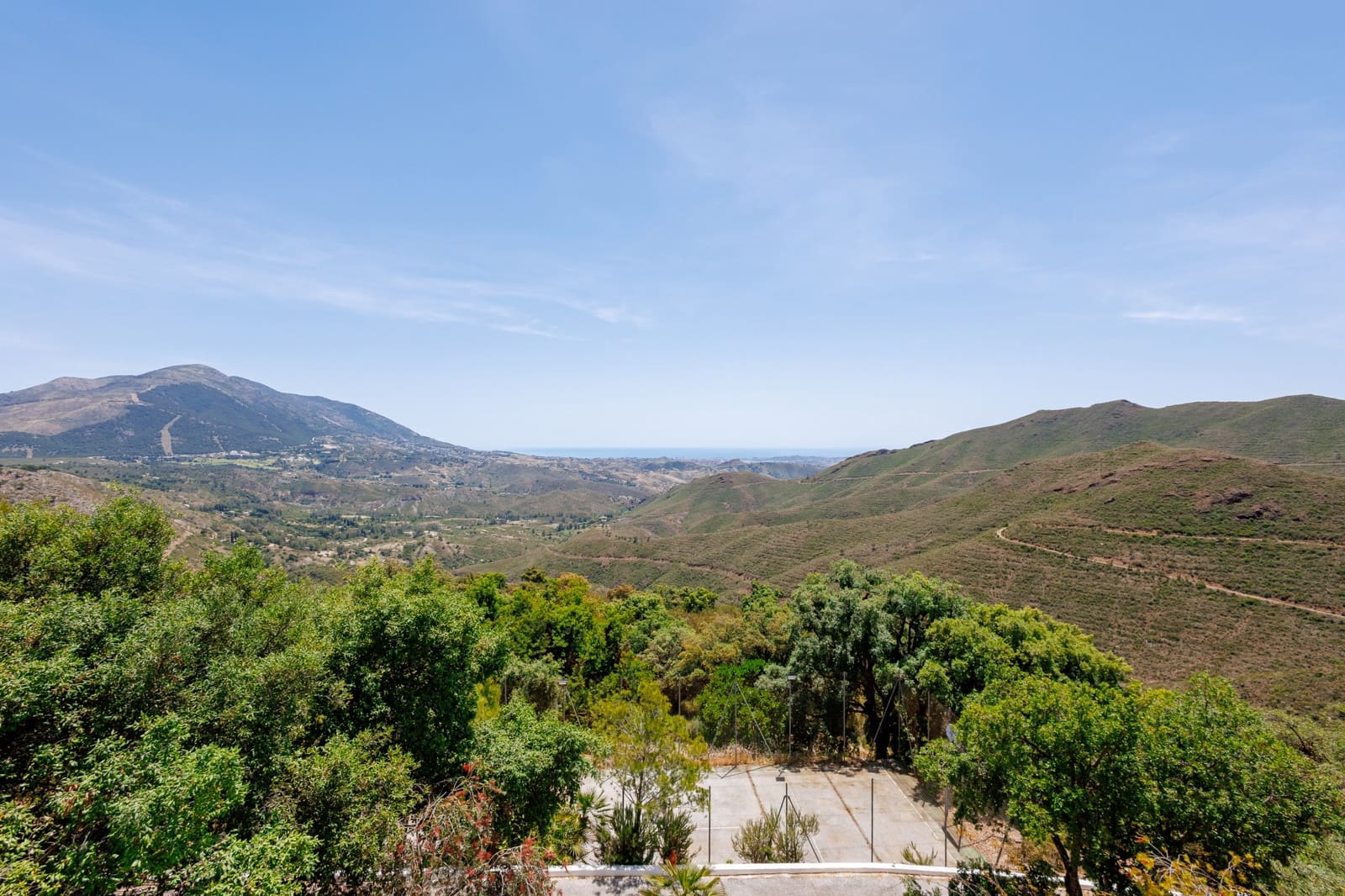 6 bedroom Villa for sale in Coin with garage - € 1,195,000 (Ref: 9873593)