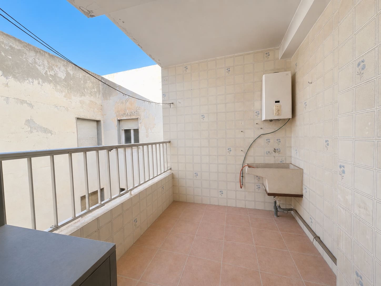 18 bedroom Business for sale in Roquetas de Mar with garage - € 650,000 (Ref: 9873595)