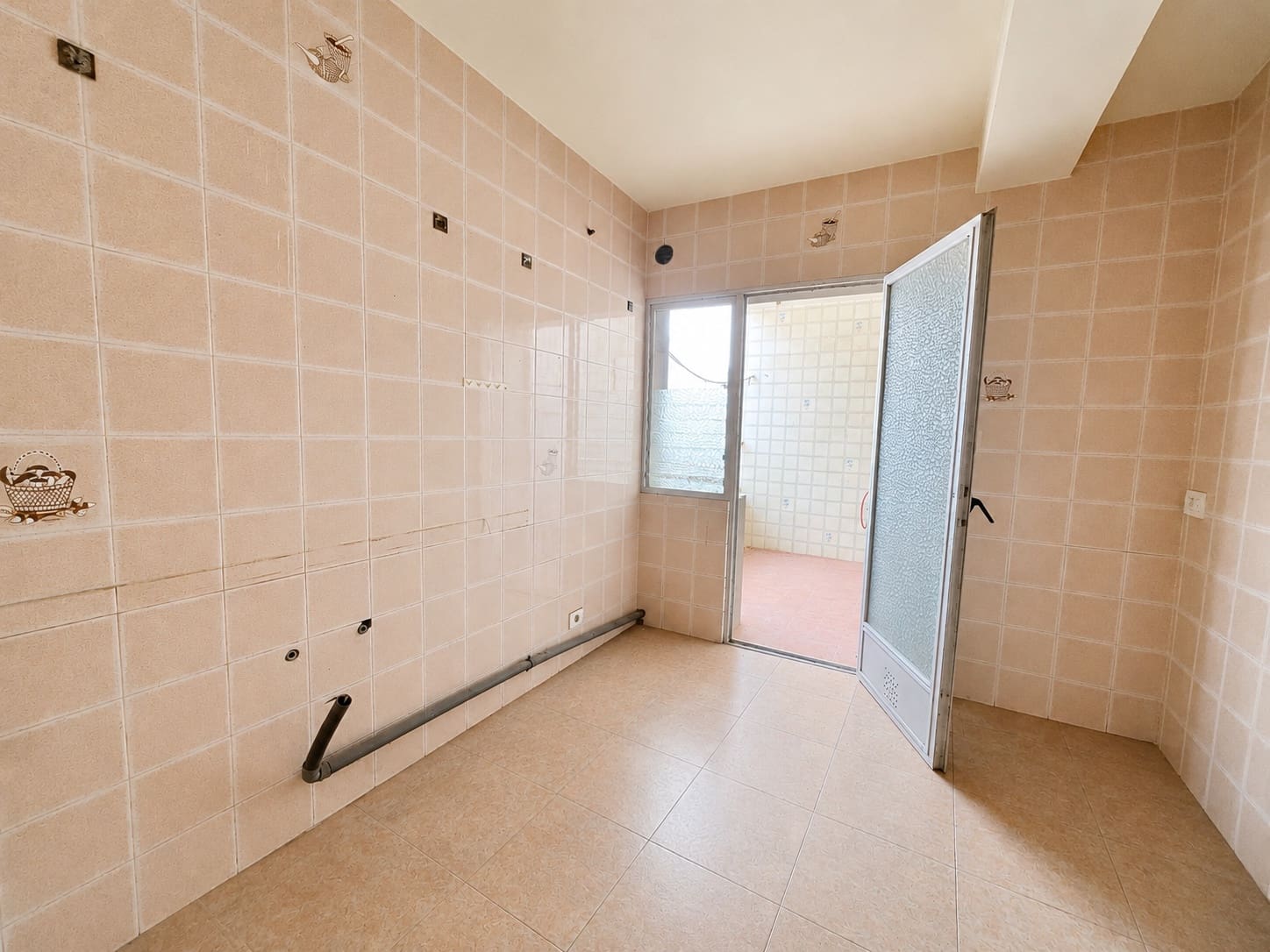 18 bedroom Business for sale in Roquetas de Mar with garage - € 650,000 (Ref: 9873595)