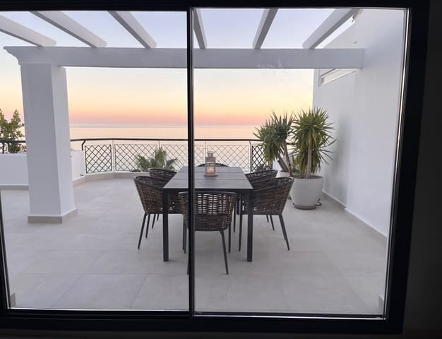 3 sypialnia Penthouse na sprzedaż w Calahonda, Mijas z basenem garażem - 1 598 000 € (Ref: 9878933)