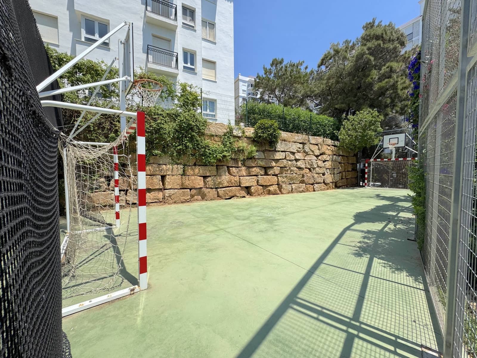 3 soverom Penthouse til salgs i Calahonda med svømmebasseng garasje - € 1 598 000 (Ref: 9878933)