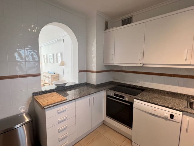 2 soveværelse Lejlighed til salg i Santa Eulalia / Santa Eularia med swimmingpool - € 895.000 (Ref: 9884901)
