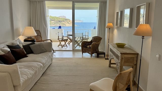 2 soveværelse Lejlighed til salg i Santa Eulalia / Santa Eularia med swimmingpool - € 895.000 (Ref: 9884901)
