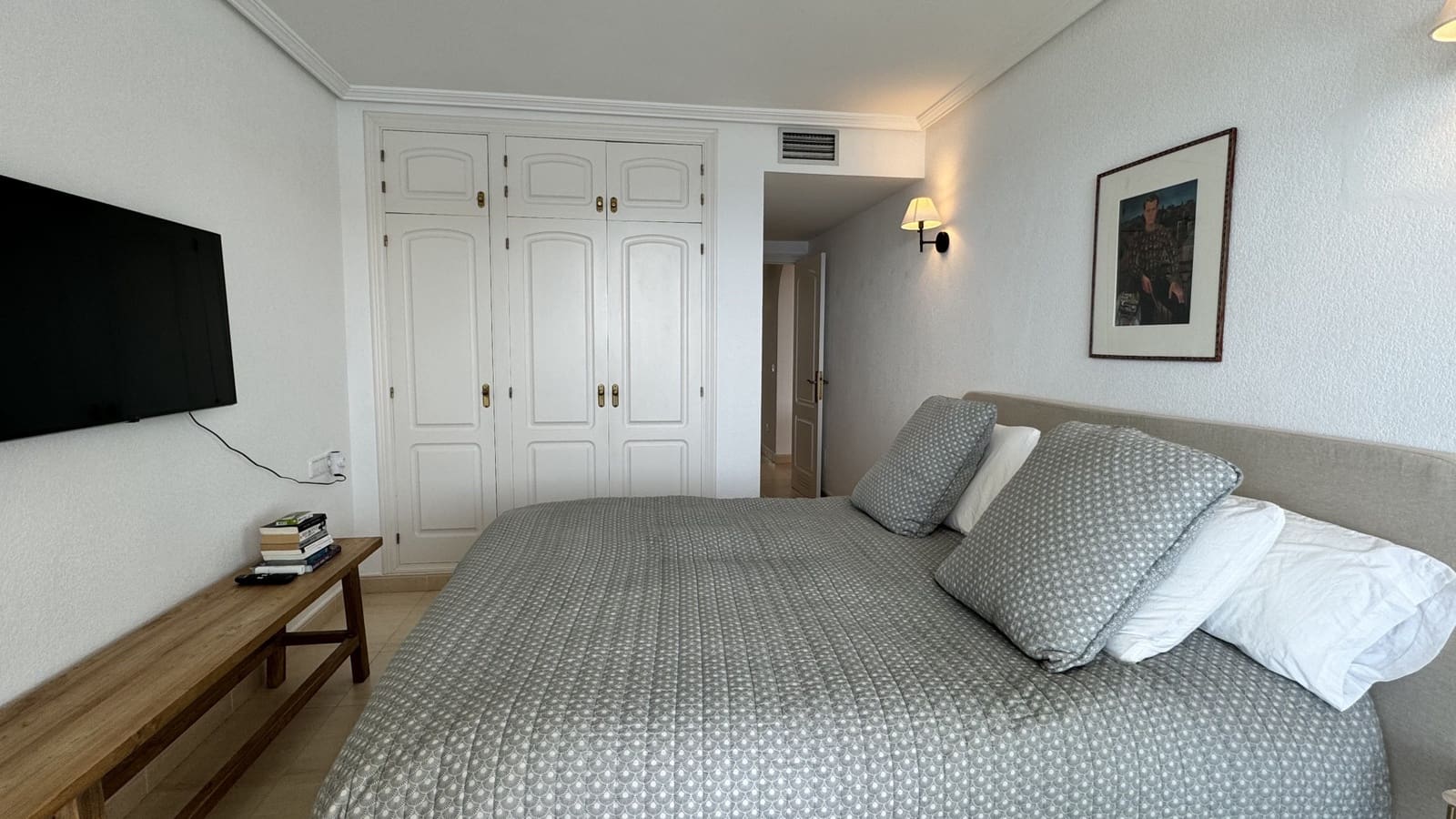2 bedroom Apartment for sale in Santa Eulalia / Santa Eularia with pool - € 895,000 (Ref: 9884901)