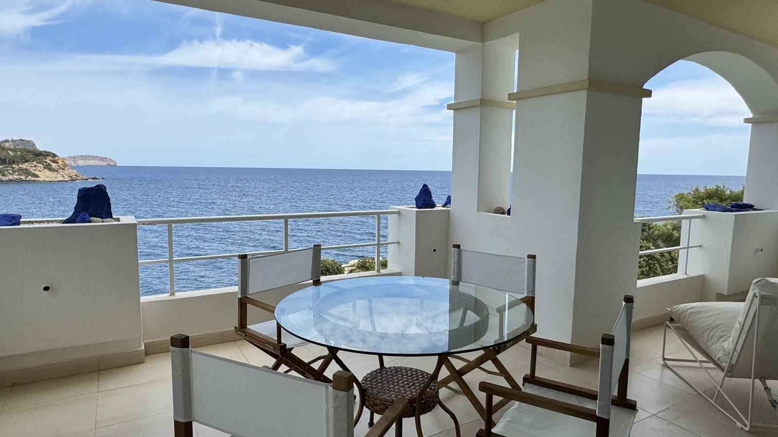 2 bedroom Apartment for sale in Santa Eulalia / Santa Eularia with pool - € 895,000 (Ref: 9884901)
