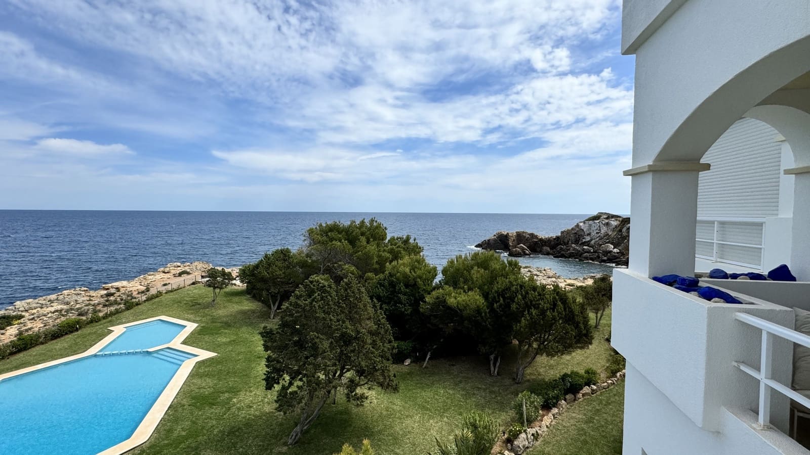 2 bedroom Apartment for sale in Santa Eulalia / Santa Eularia with pool - € 895,000 (Ref: 9884901)
