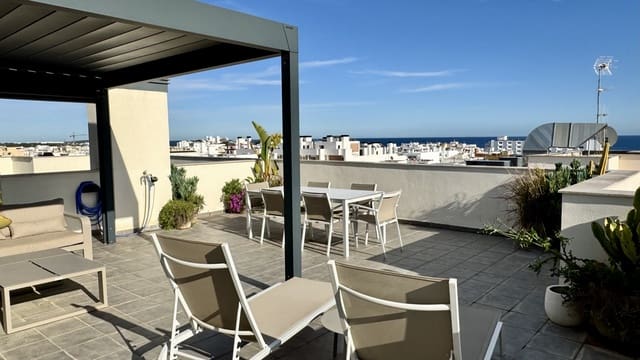 2 soverom Penthouse til salgs i Santa Eulalia / Santa Eularia med svømmebasseng garasje - € 850 000 (Ref: 9884902)