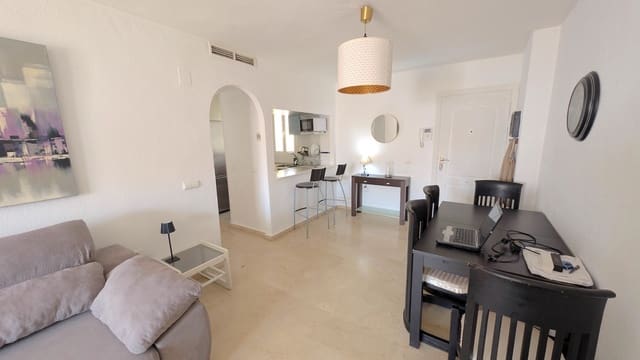 Apartamento de 2 habitaciones en Torrequebrada, Benalmádena en venta con piscina garaje - 340.000 € (Ref: 9884903)