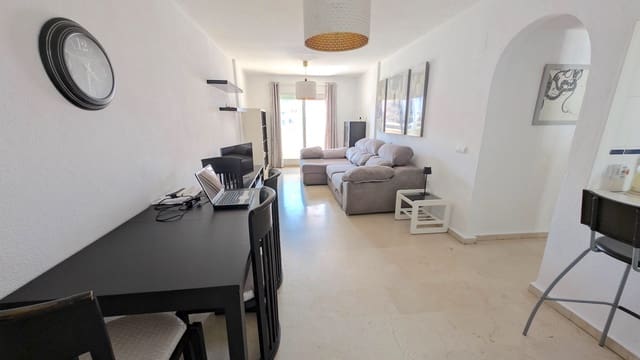 Apartamento de 2 habitaciones en Torrequebrada, Benalmádena en venta con piscina garaje - 340.000 € (Ref: 9884903)
