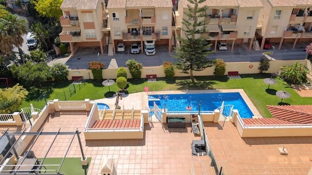 Apartamento de 2 habitaciones en Torrequebrada, Benalmádena en venta con piscina garaje - 340.000 € (Ref: 9884903)