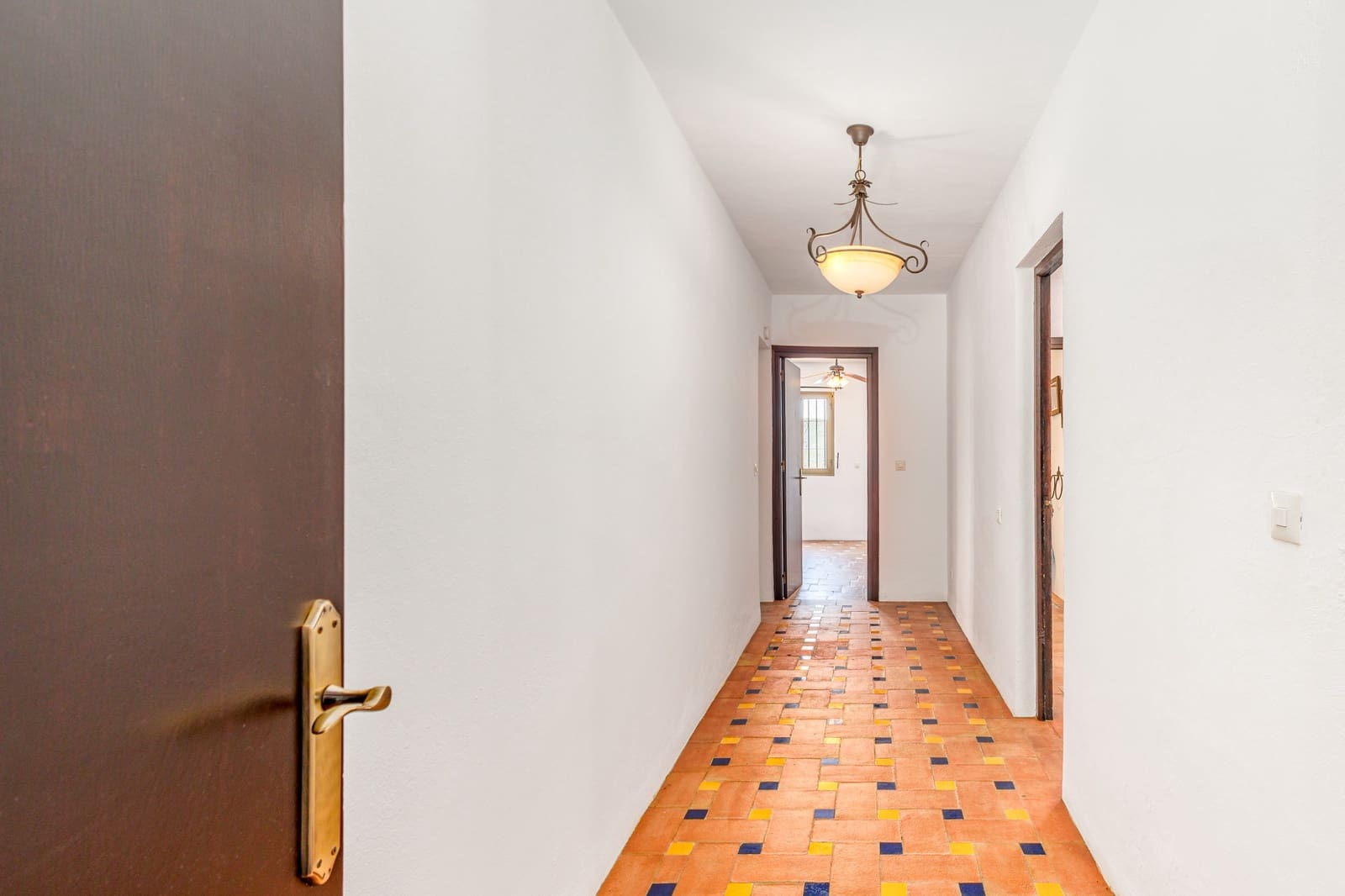 5 soverom Villa til salgs i Coin med svømmebasseng garasje - € 895 000 (Ref: 9884904)