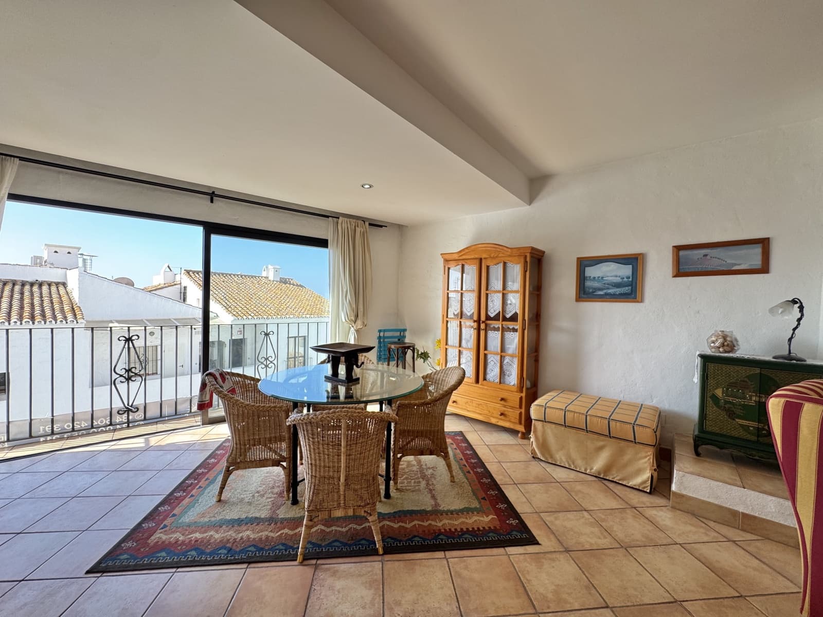 Apartamento de 2 habitaciones en Puerto Banus en venta - 819.000 € (Ref: 9894475)