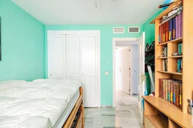 3 soveværelse Lejlighed til salg i Torremolinos - € 340.000 (Ref: 9899384)