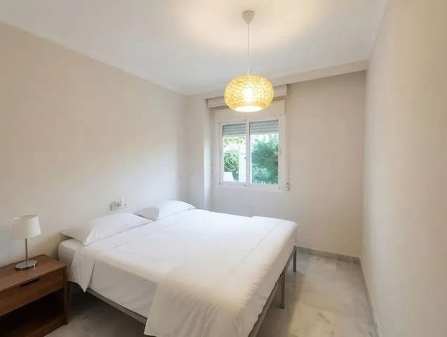 2 Zimmer Apartment zu verkaufen in Marbella mit Pool Garage - 395.000 € (Ref: 9900659)