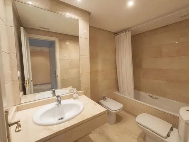 2 Zimmer Apartment zu verkaufen in Marbella mit Pool Garage - 395.000 € (Ref: 9900659)
