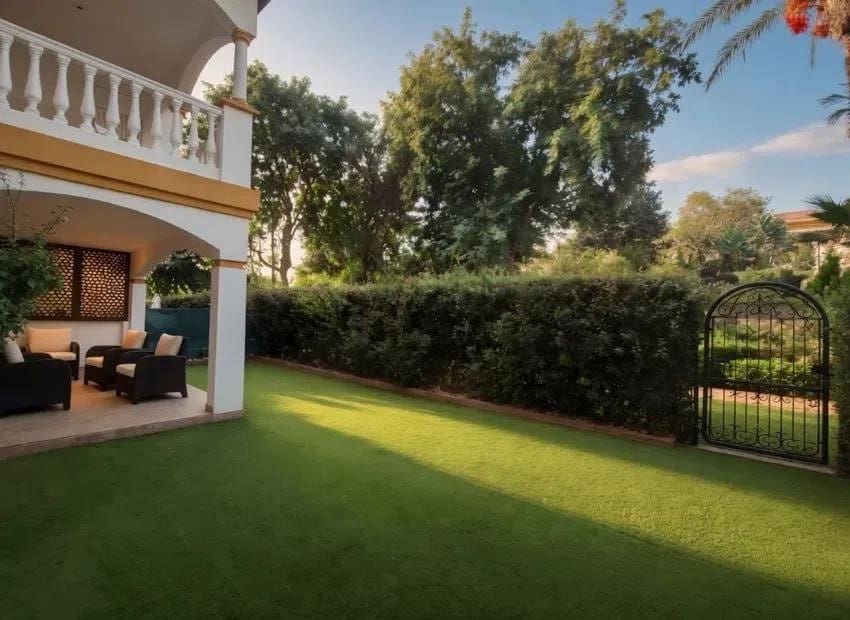 2 Zimmer Apartment zu verkaufen in Marbella mit Pool Garage - 395.000 € (Ref: 9900659)