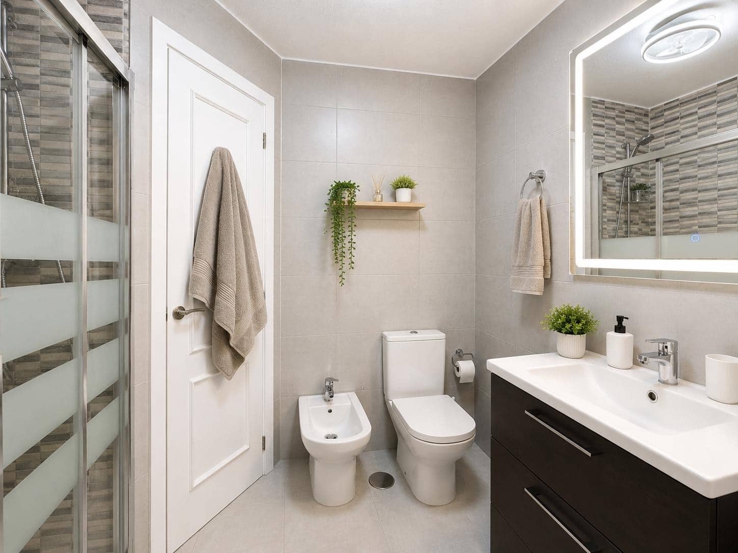 2 slaapkamer Appartement te koop in El Faro met zwembad - € 280.000 (Ref: 9900660)