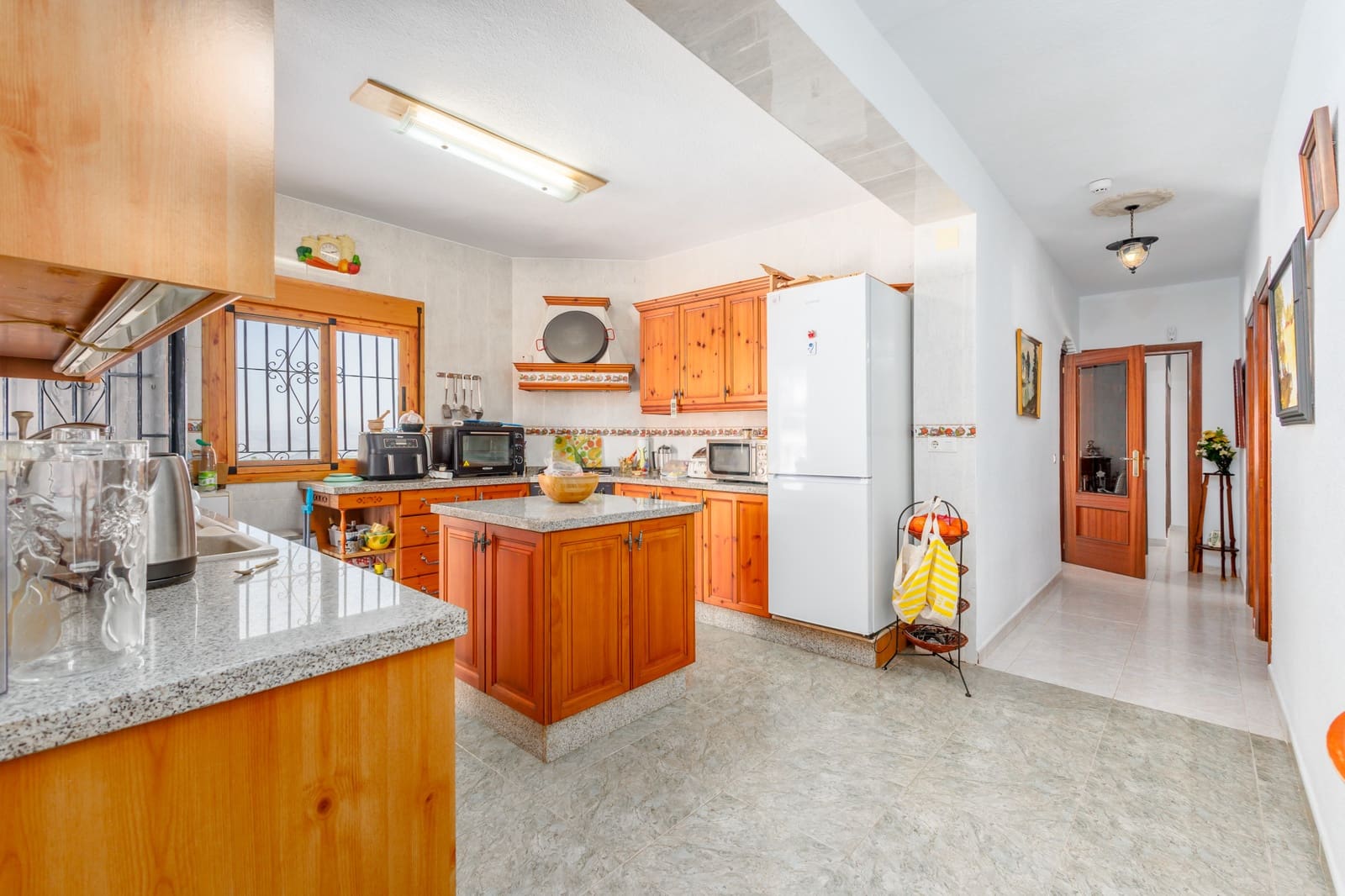 6 Zimmer Villa zu verkaufen in Alhaurin el Grande mit Pool Garage - 845.000 € (Ref: 9904650)