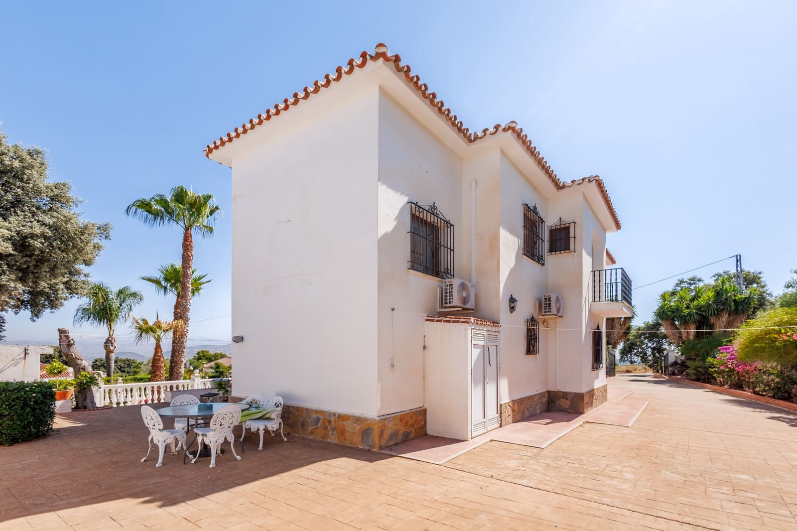 6 Zimmer Villa zu verkaufen in Alhaurin el Grande mit Pool Garage - 845.000 € (Ref: 9904650)