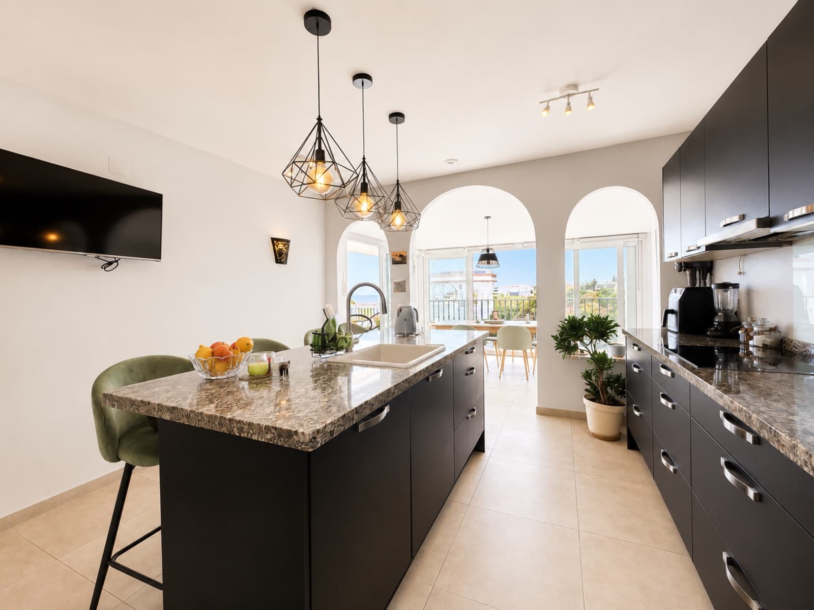 6 quarto Moradia para venda em Mijas Costa com piscina garagem - 1 450 000 € (Ref: 9904651)