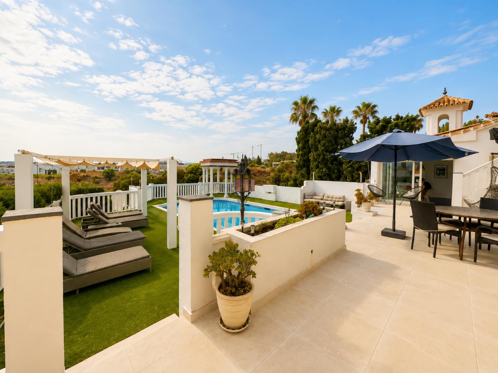 6 quarto Moradia para venda em Mijas Costa com piscina garagem - 1 450 000 € (Ref: 9904651)