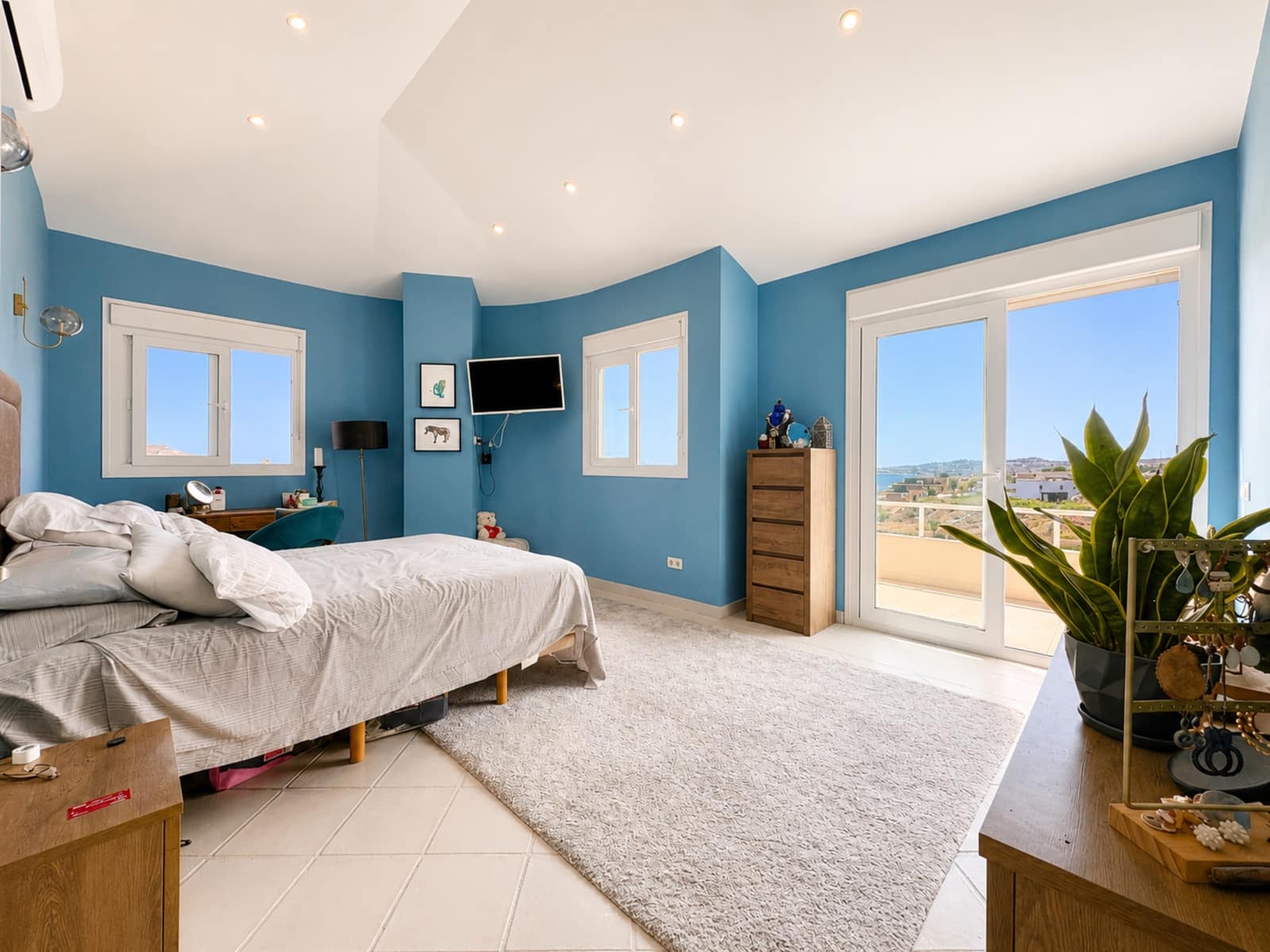6 quarto Moradia para venda em Mijas Costa com piscina garagem - 1 450 000 € (Ref: 9904651)