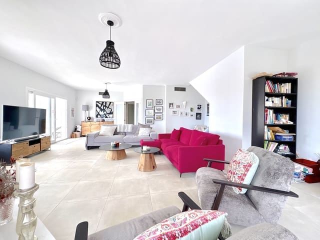 6 quarto Moradia para venda em Mijas Costa, Mijas com piscina garagem - 1 450 000 € (Ref: 9904651)