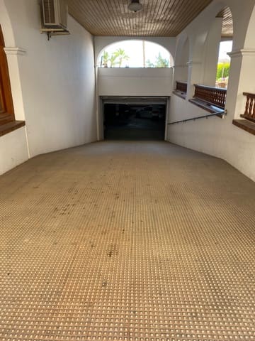 Garage à vendre à Santa Eulalia / Santa Eularia - 62 000 € (Ref: 9908080)