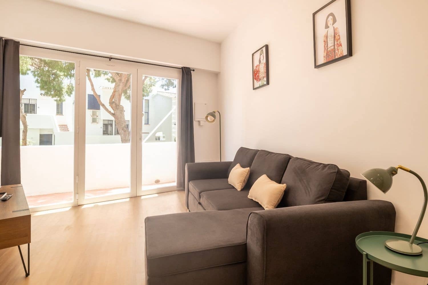 2 sypialnia Apartament na sprzedaż w Calahonda z basenem garażem - 250 000 € (Ref: 9913237)