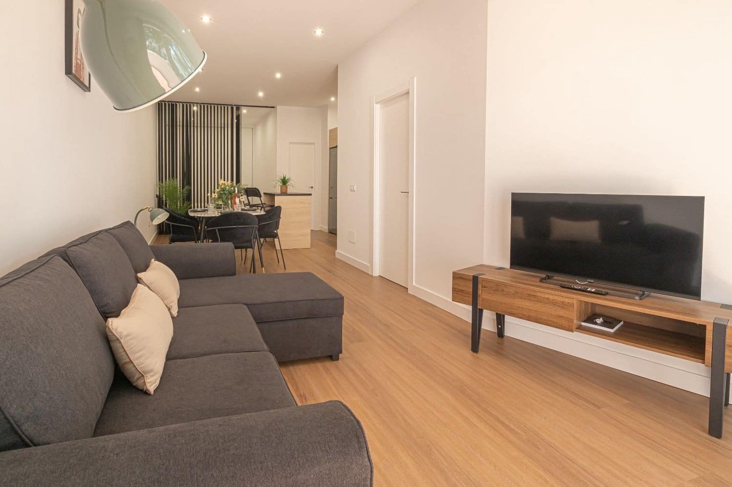2 sypialnia Apartament na sprzedaż w Calahonda z basenem garażem - 250 000 € (Ref: 9913237)