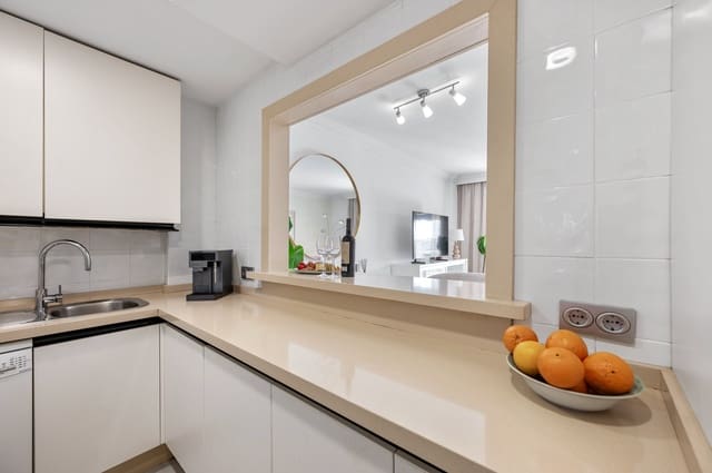 2 bedroom Apartment for sale in Marbella with pool garage - € 876,750 (Ref: 9916960)