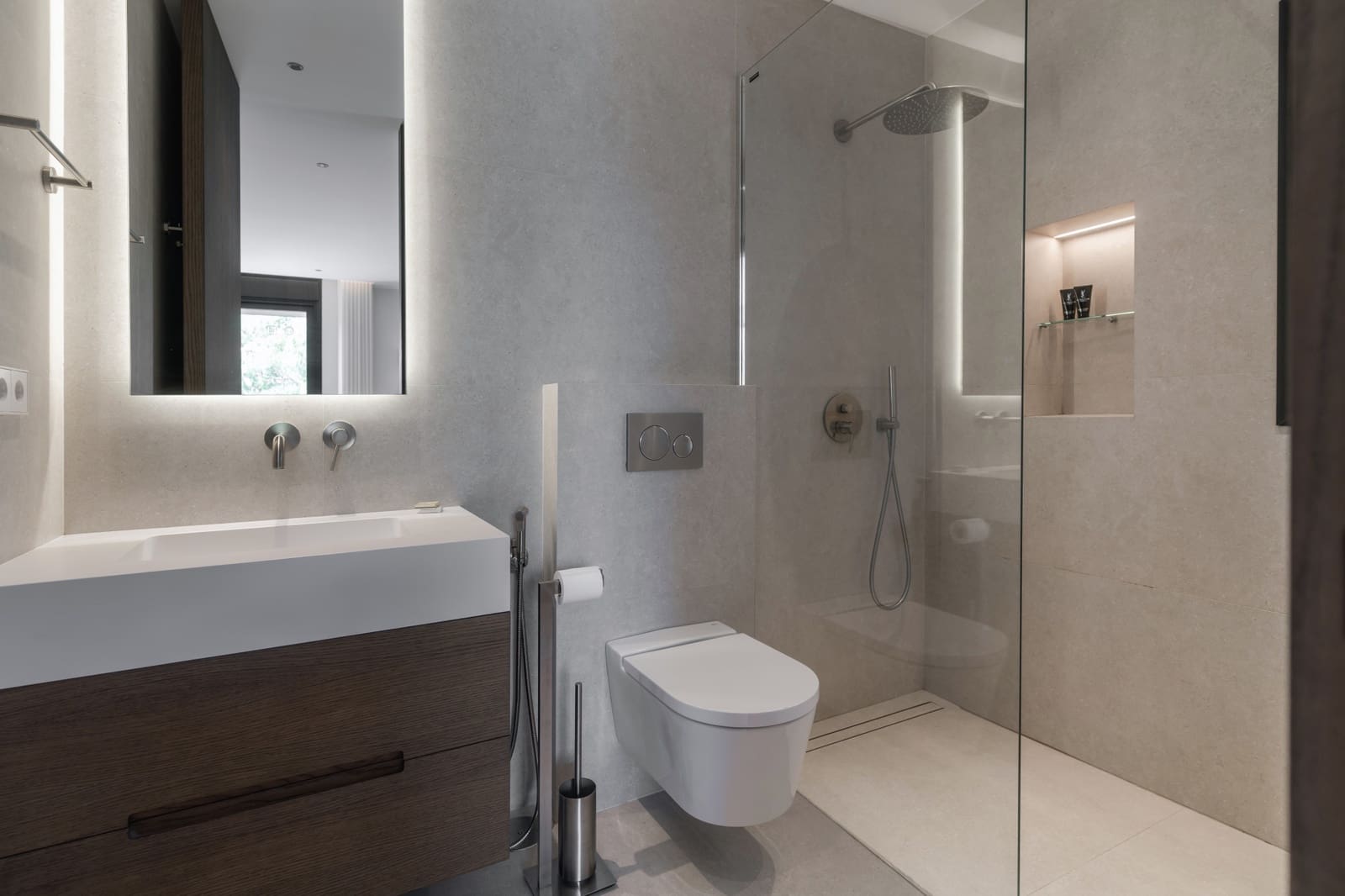 3 bedroom Penthouse for sale in Puerto Banus with pool - € 1,490,000 (Ref: 9922373)