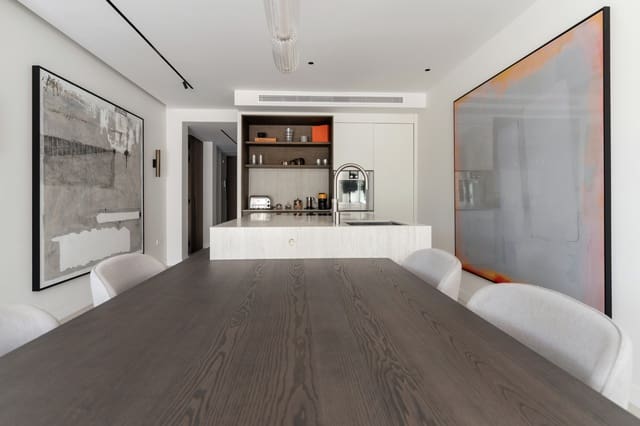 3 slaapkamer Penthouse te koop in Puerto Banus, Marbella met zwembad - € 1.490.000 (Ref: 9922373)