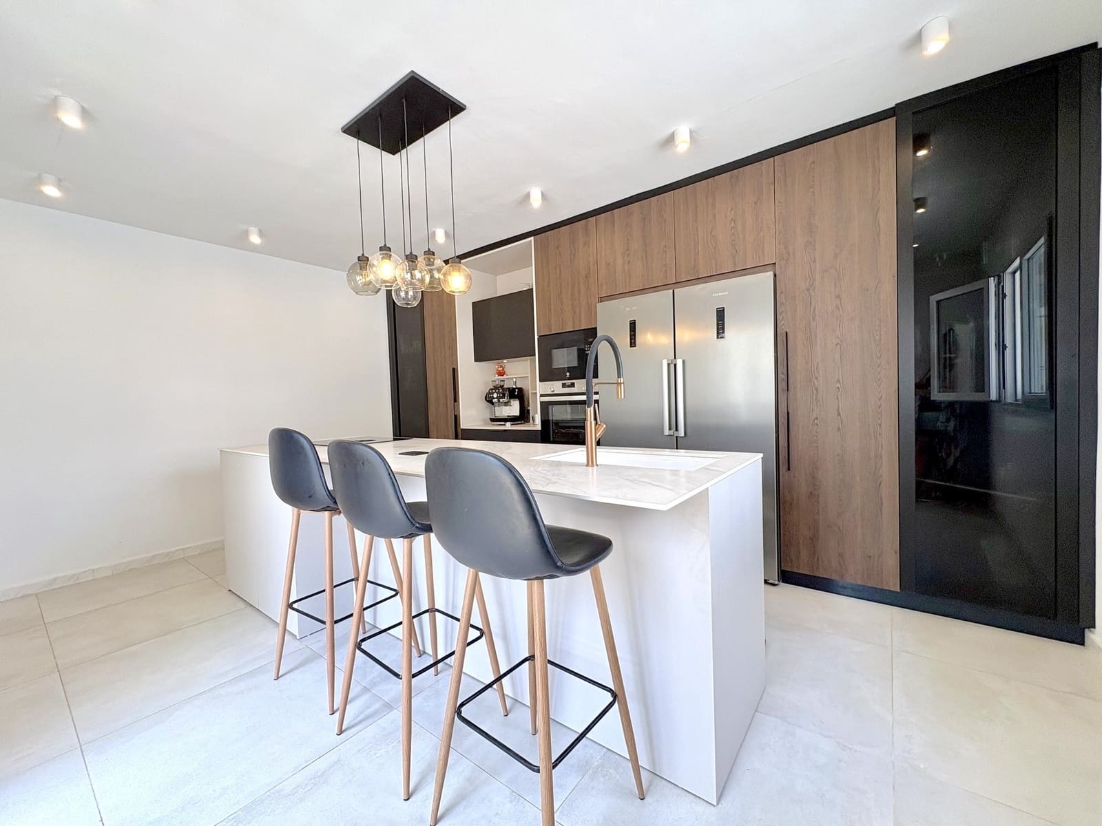 9 soverom Villa til salgs i Mijas Costa med svømmebasseng garasje - € 1 695 000 (Ref: 9924657)