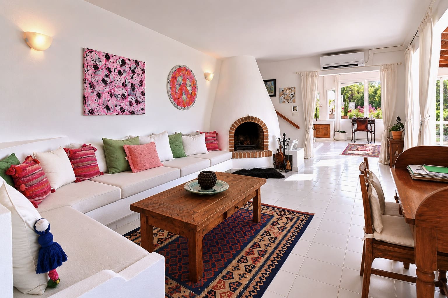 3 soveværelse Byhus til salg i Santa Eulalia / Santa Eularia med swimmingpool garage - € 1.850.000 (Ref: 9927500)