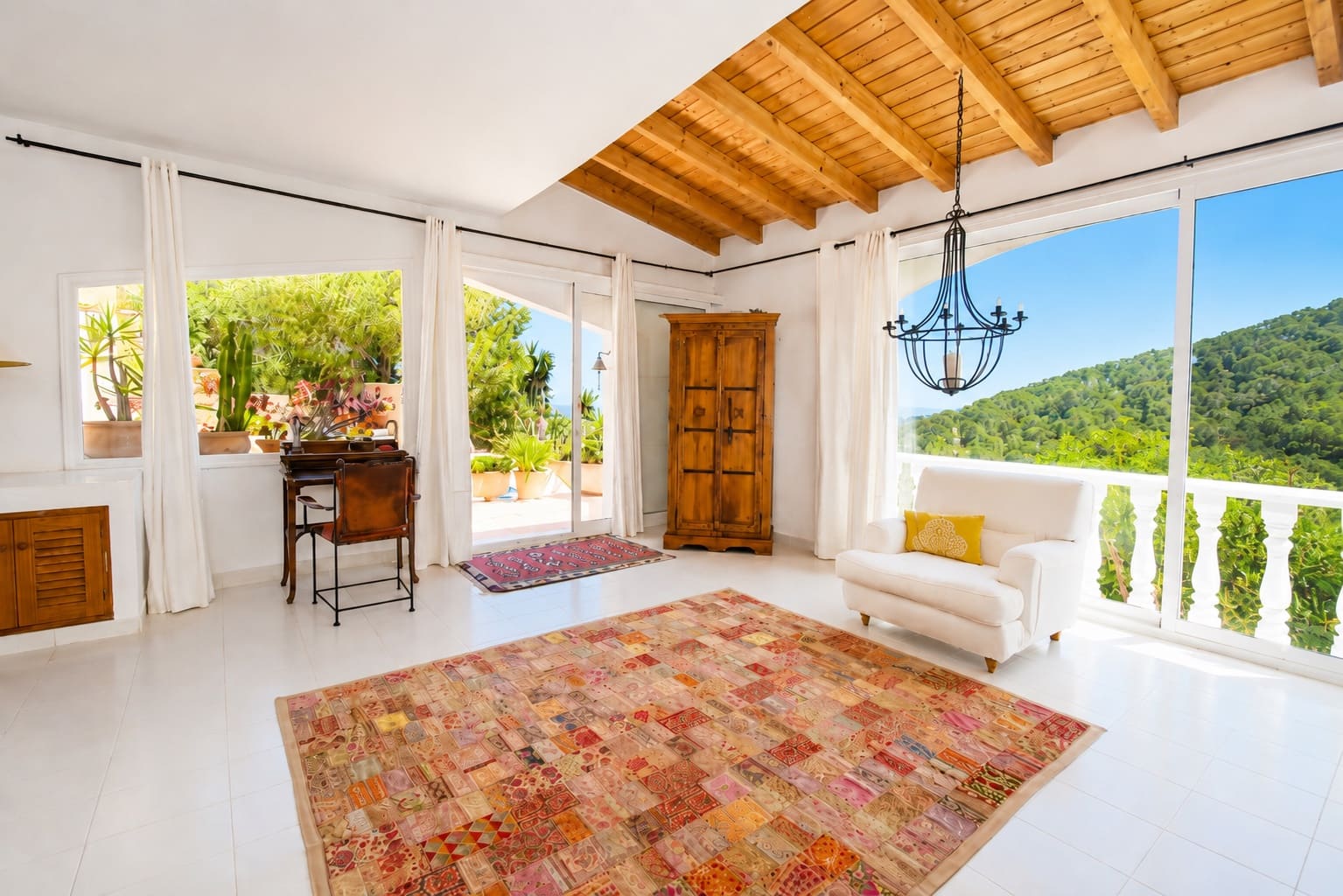 3 soveværelse Byhus til salg i Santa Eulalia / Santa Eularia med swimmingpool garage - € 1.850.000 (Ref: 9927500)
