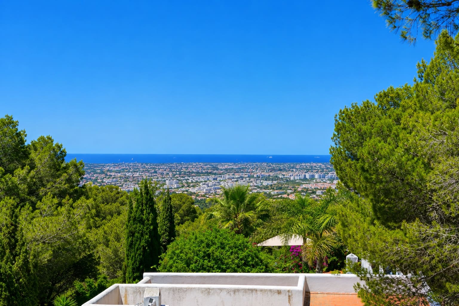 3 soveværelse Byhus til salg i Santa Eulalia / Santa Eularia med swimmingpool garage - € 1.850.000 (Ref: 9927500)