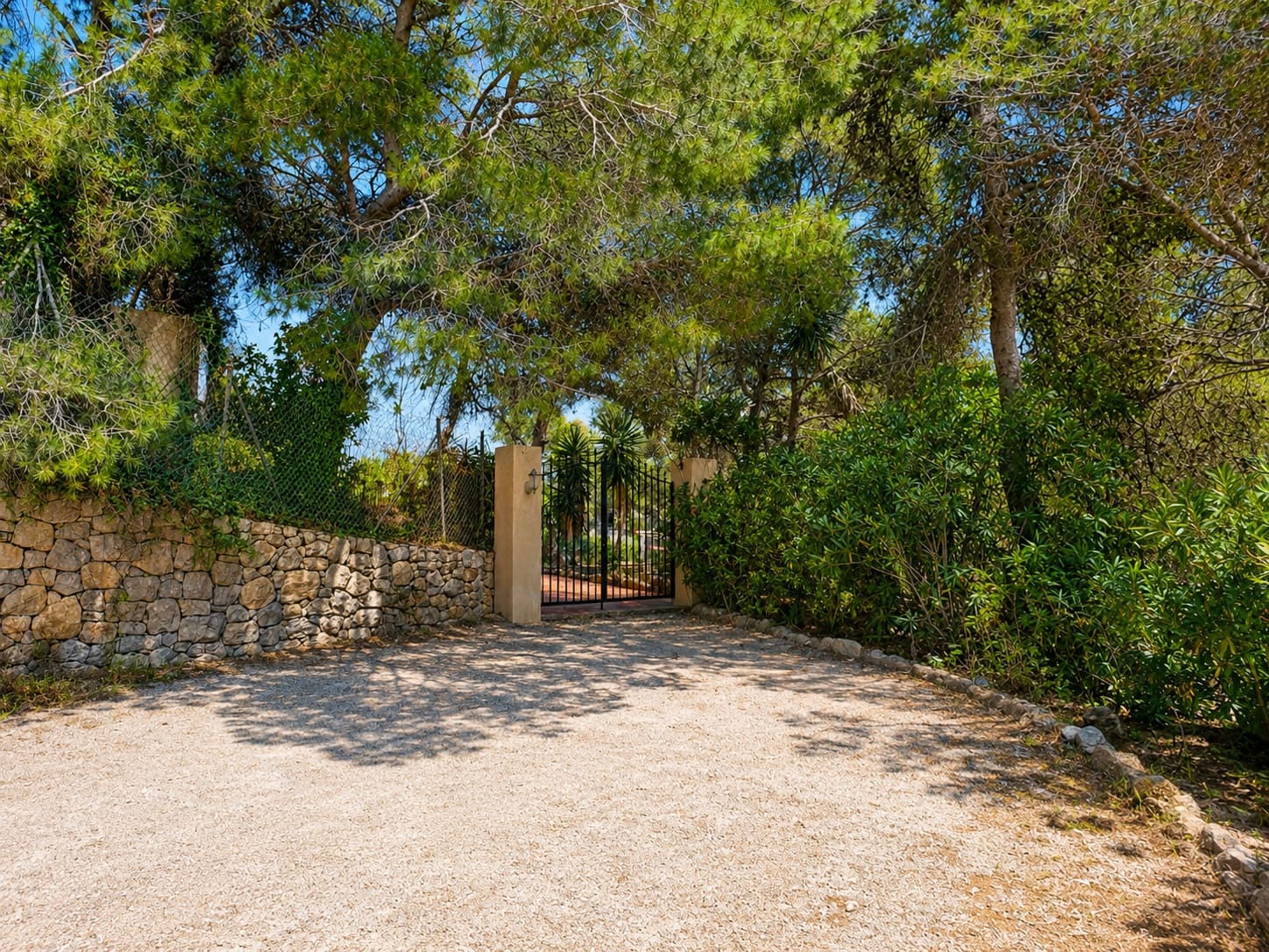 3 soveværelse Byhus til salg i Santa Eulalia / Santa Eularia med swimmingpool garage - € 1.850.000 (Ref: 9927500)
