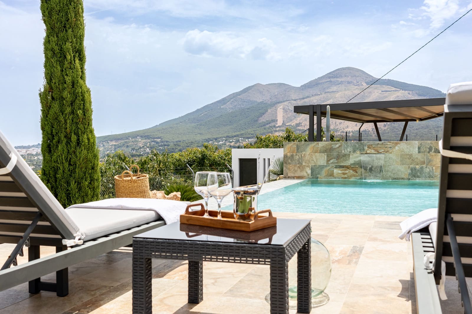 3 soveværelse Villa til salg i Alhaurin el Grande med swimmingpool garage - € 895.000 (Ref: 9934279)