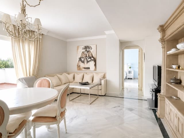 2 soverom Penthouse til salgs i Marbella med svømmebasseng garasje - € 525 000 (Ref: 9936461)