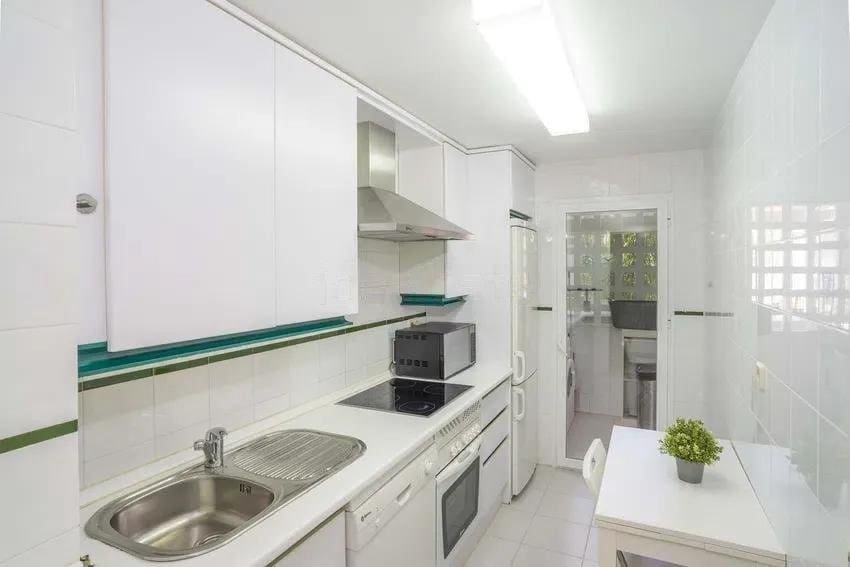 2 chambre Appartement à vendre à Marbella avec piscine garage - 515 000 € (Ref: 9940035)