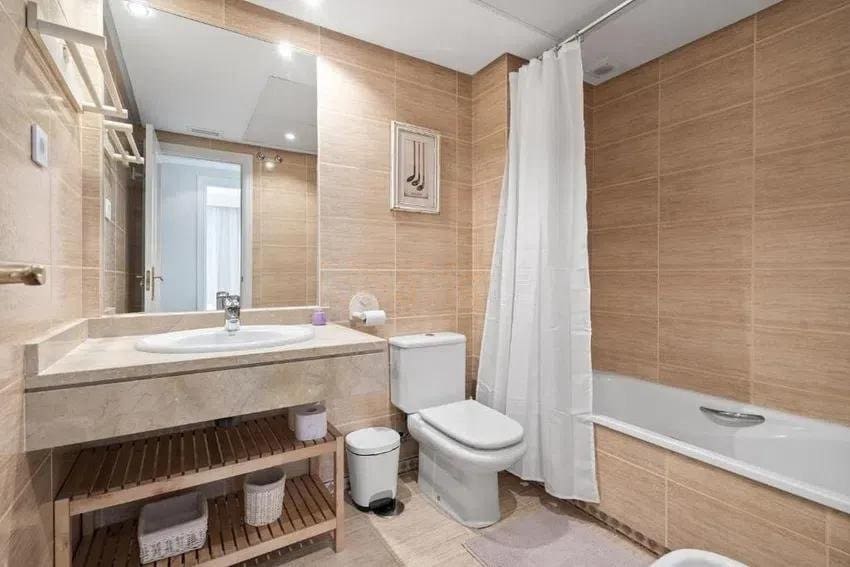 2 chambre Appartement à vendre à Marbella avec piscine garage - 515 000 € (Ref: 9940035)