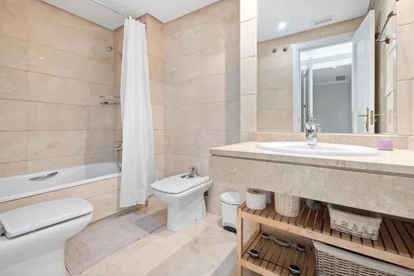 2 chambre Appartement à vendre à Marbella avec piscine garage - 515 000 € (Ref: 9940035)