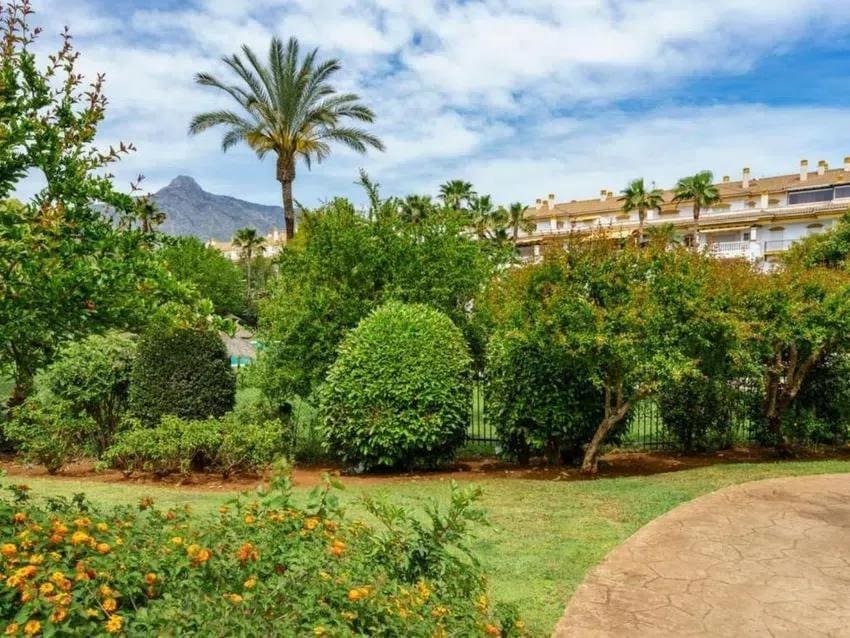 2 chambre Appartement à vendre à Marbella avec piscine garage - 515 000 € (Ref: 9940035)