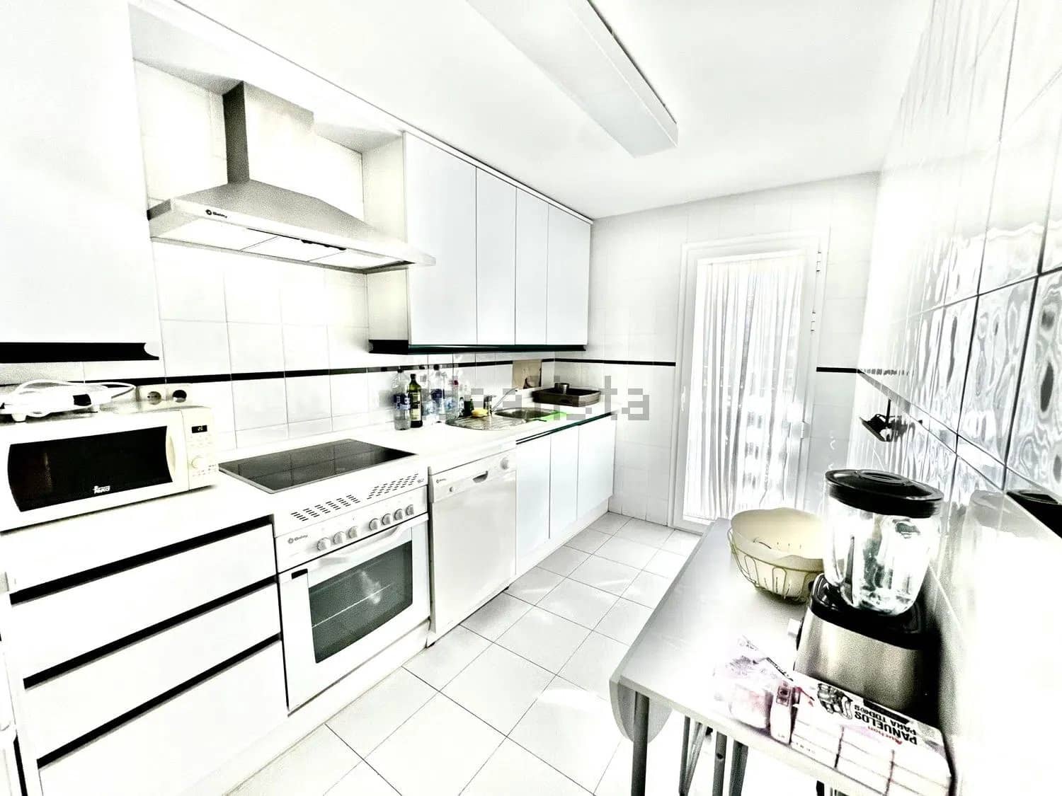 2 chambre Appartement à vendre à Marbella avec piscine garage - 515 000 € (Ref: 9940035)