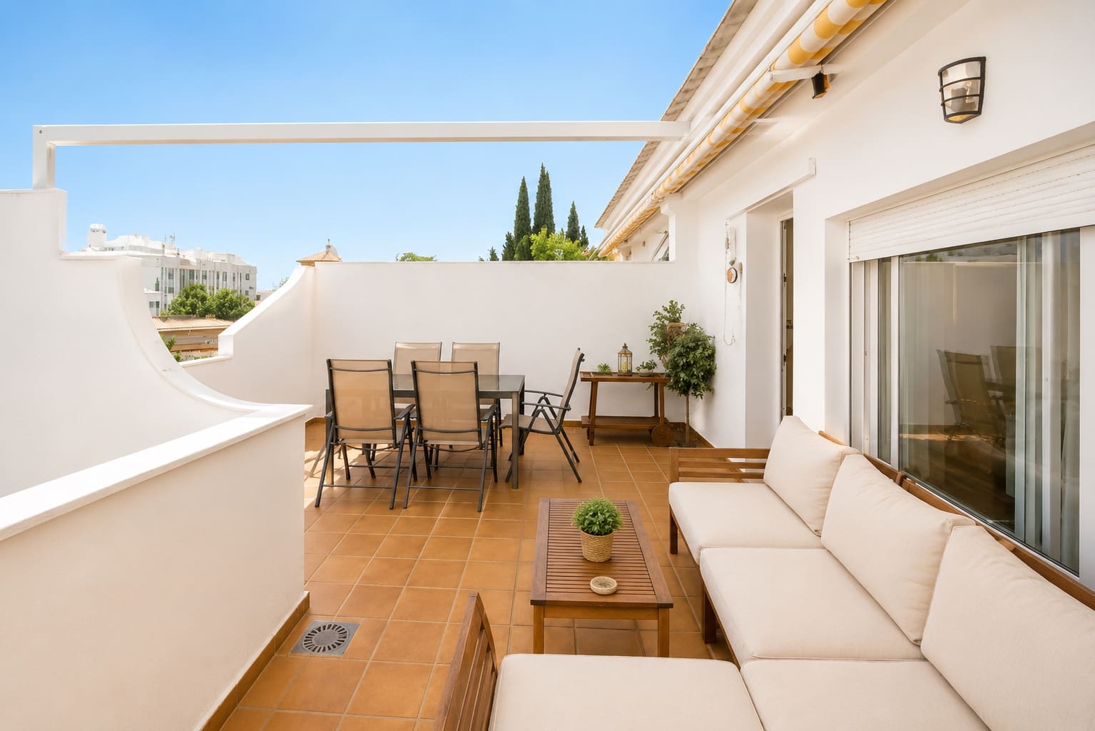 3 makuuhuone Kattohuoneisto myytävänä paikassa Torremolinos mukana uima-altaan 
autotalli - 745 000 € (Ref: 9940037)